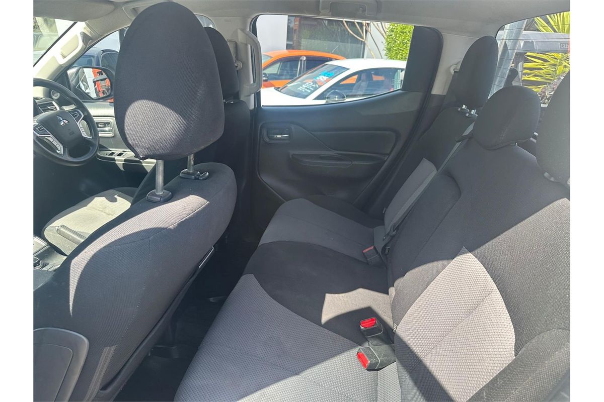 2019 Mitsubishi Triton GLX+ MR 4X4