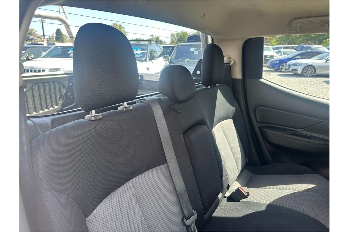 2019 Mitsubishi Triton GLX+ MR 4X4