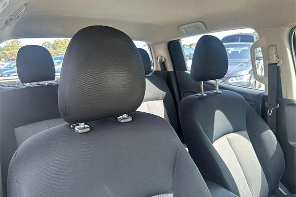 2019 Mitsubishi Triton GLX+ MR 4X4