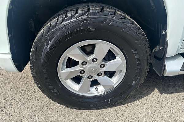 2019 Mitsubishi Triton GLX+ MR 4X4