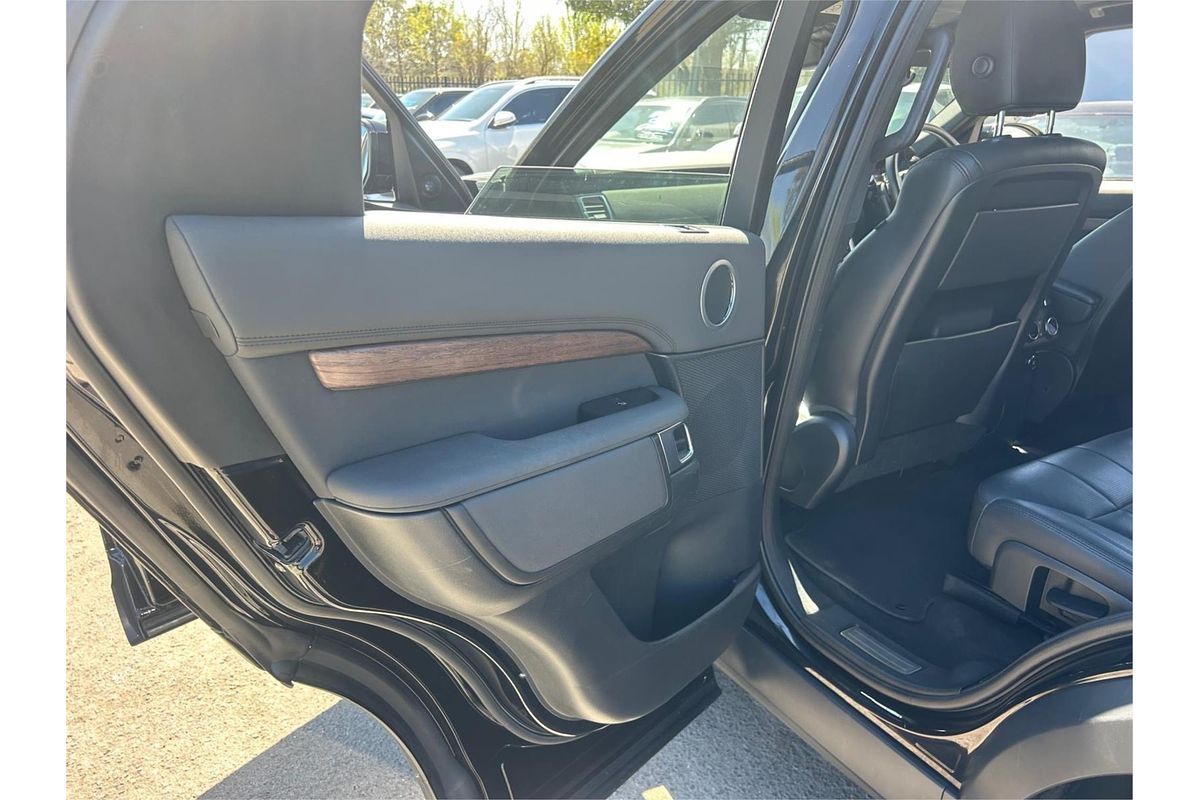 2020 Land Rover Discovery SD6 HSE Series 5