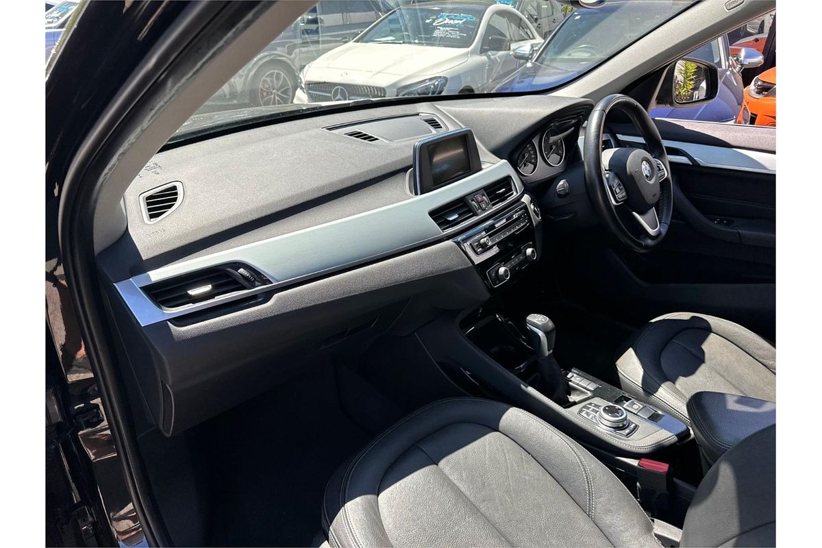 2017 BMW X1 sDrive18d F48