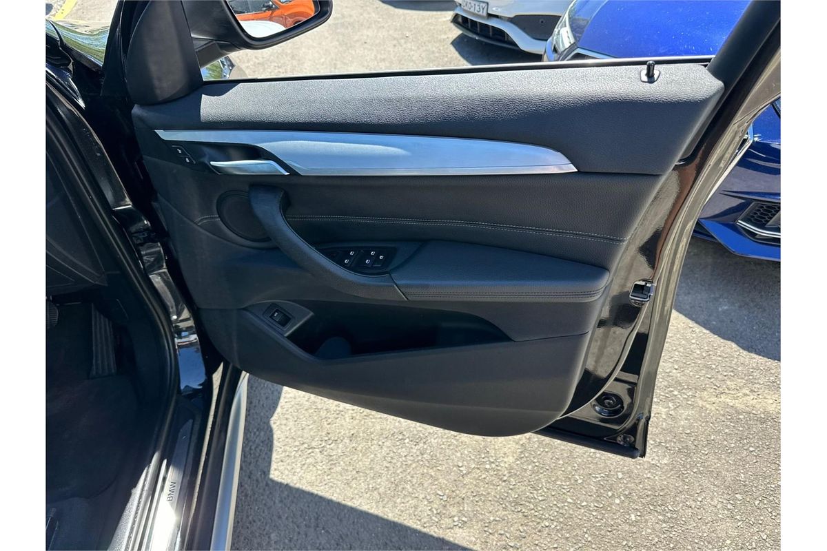 2017 BMW X1 sDrive18d F48