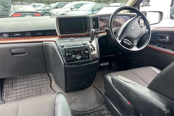 2005 Nissan Elgrand Highwaystar NE51