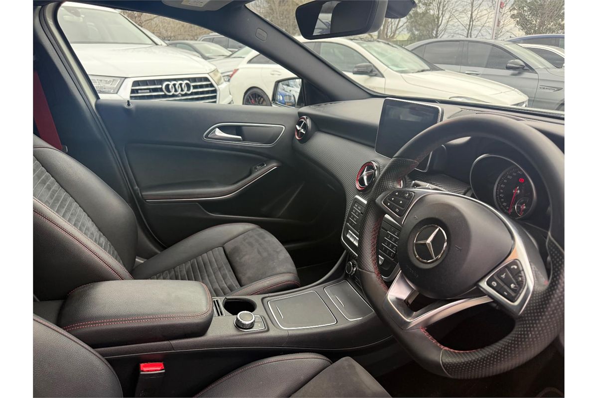 2016 Mercedes-Benz 250 SPORT 4MATIC 176 MY16