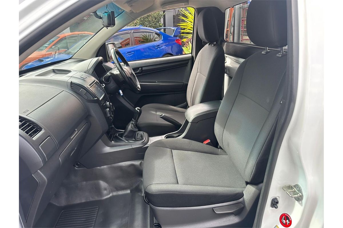 2017 Isuzu D-MAX SX (4x2) TF MY17 REAR WHEEL DRIVE