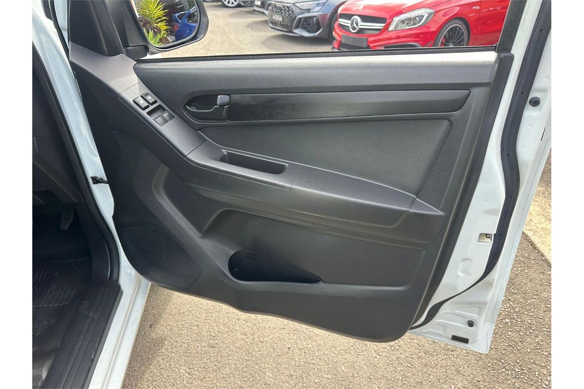 2017 Isuzu D-MAX SX (4x2) TF MY17 REAR WHEEL DRIVE