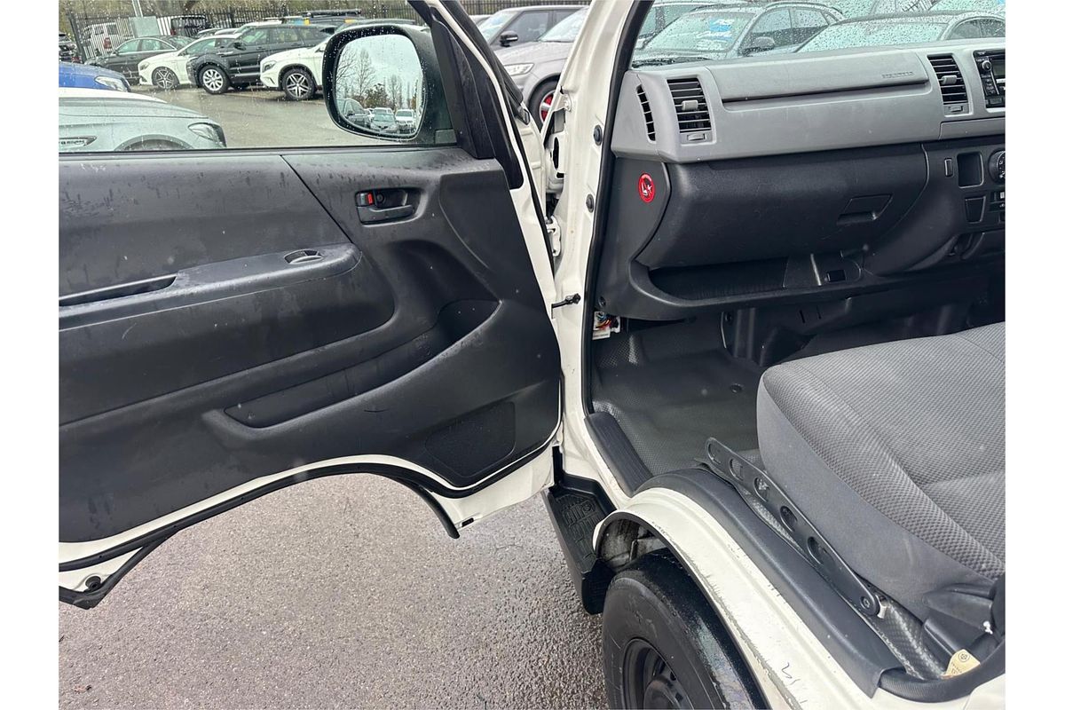 2011 Toyota Hiace LWB KDH201R MY11 UPGRADE LWB