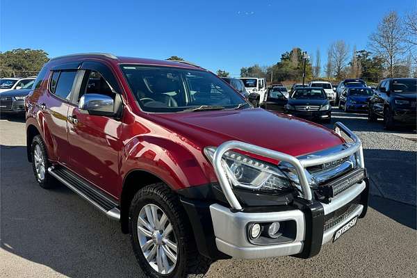 2018 Isuzu MU-X LS-T