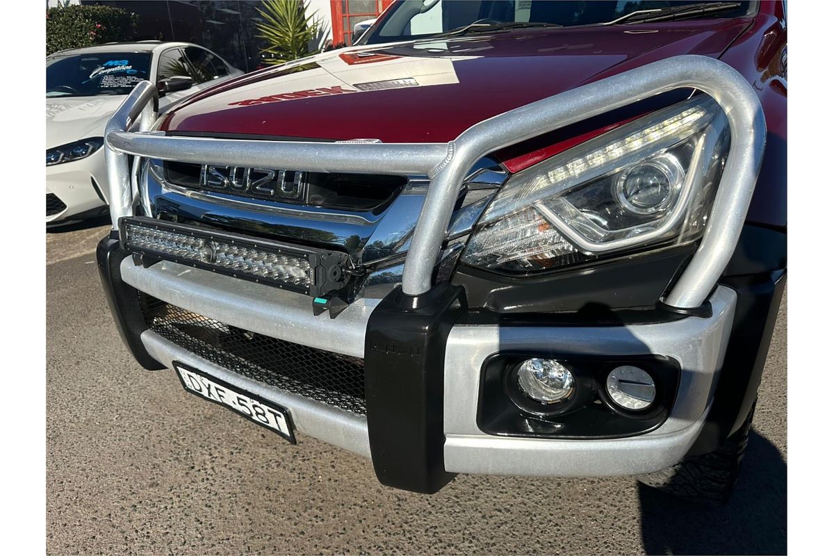 2018 Isuzu MU-X LS-T