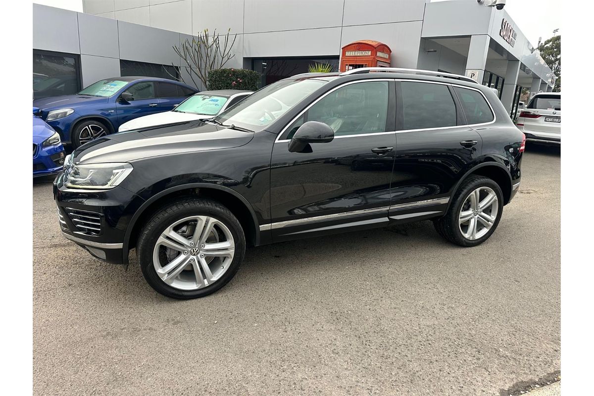 2015 Volkswagen Touareg V8 TDI R-LINE 7P MY16