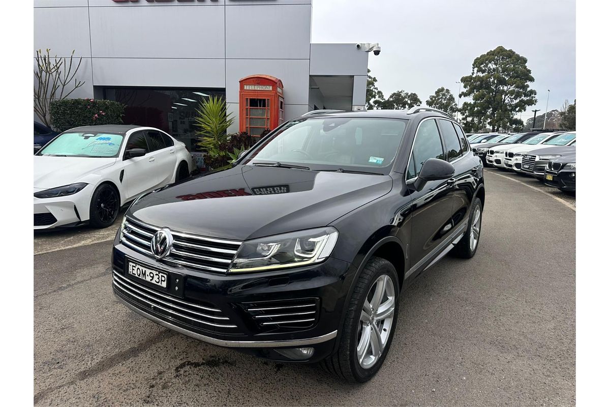 2015 Volkswagen Touareg V8 TDI R-LINE 7P MY16