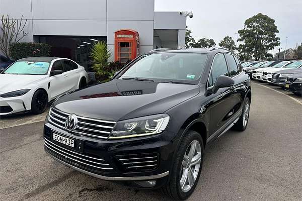 2015 Volkswagen Touareg V8 TDI R-LINE 7P MY16