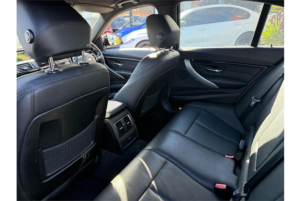 2016 BMW 3 Series 330i M Sport F30 LCI