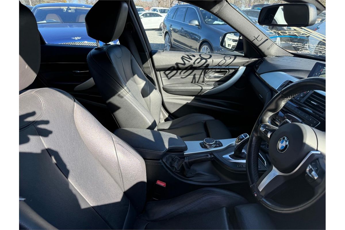 2016 BMW 3 Series 330i M Sport F30 LCI