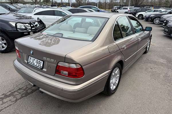 2003 BMW 5 Series 525i E60