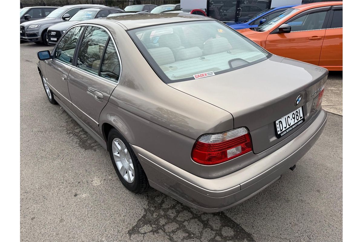 2003 BMW 5 Series 525i E60