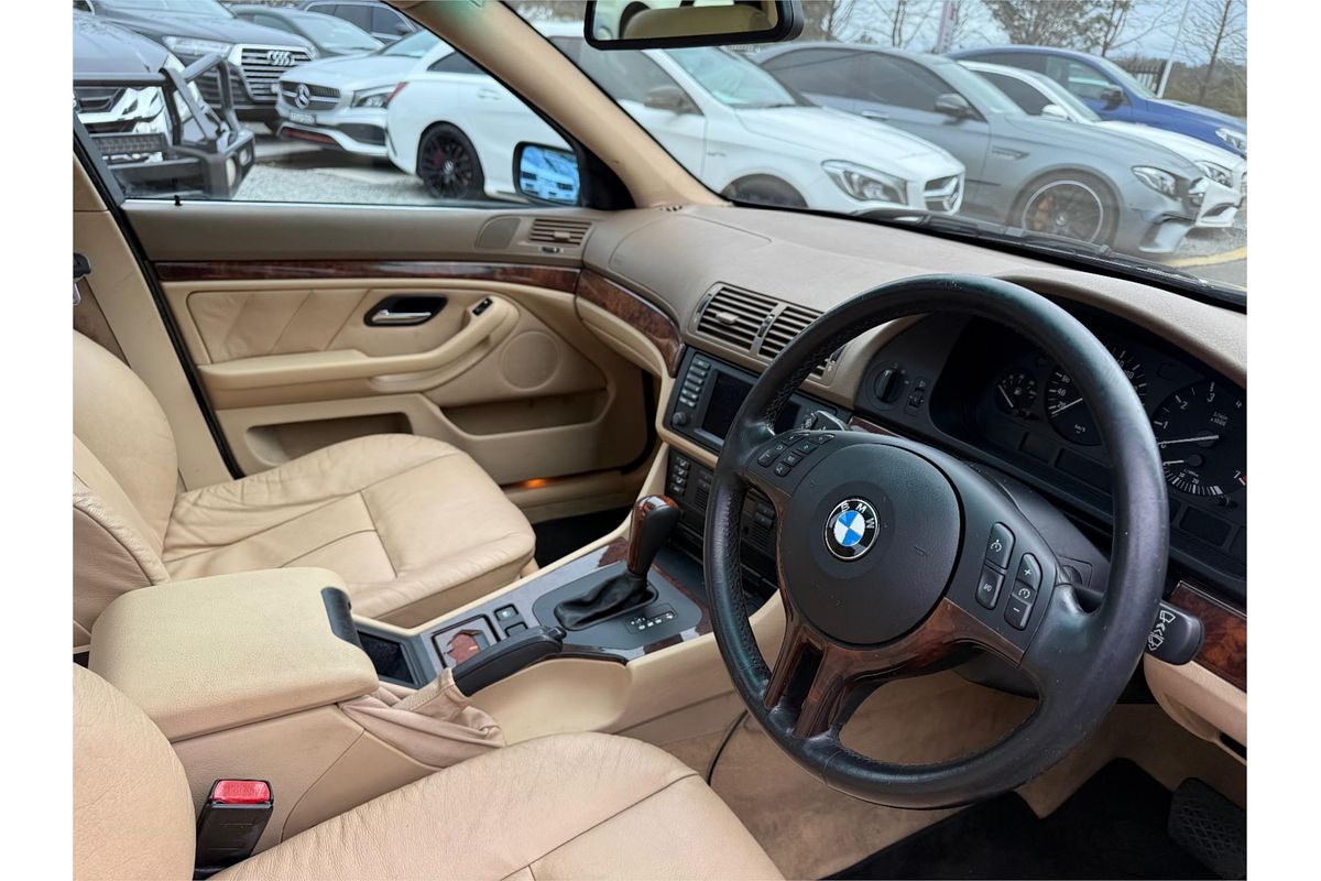 2003 BMW 5 Series 525i E60