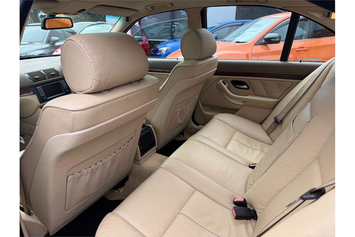 2003 BMW 5 Series 525i E60