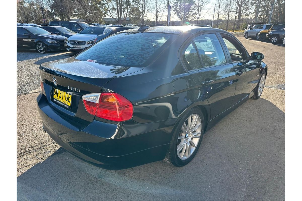 2007 BMW 3 Series 320i E90