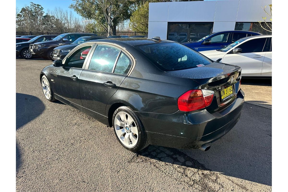 2007 BMW 3 Series 320i E90