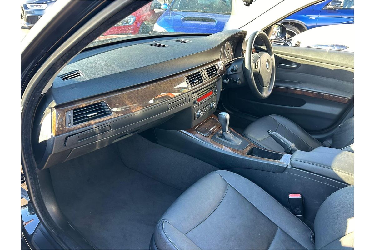 2007 BMW 3 Series 320i E90