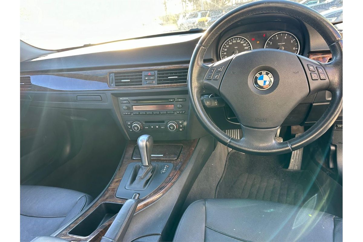 2007 BMW 3 Series 320i E90