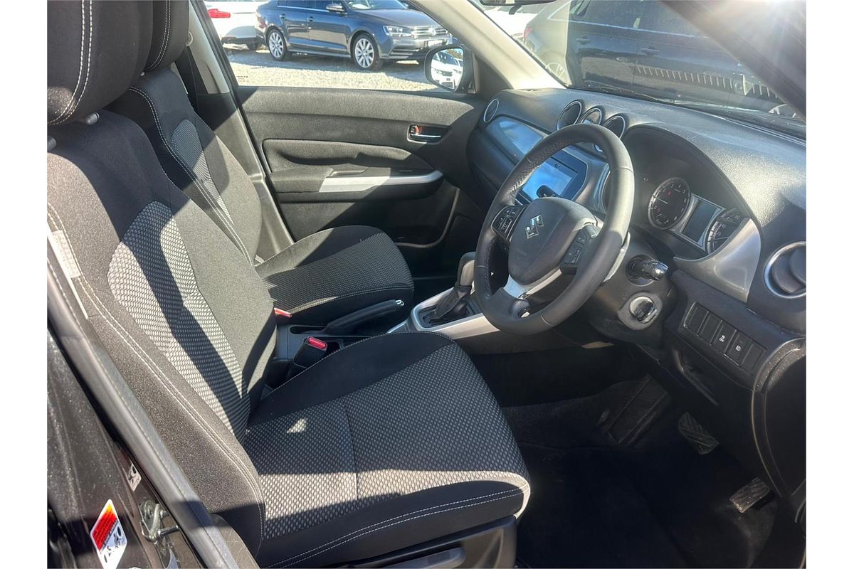 2016 Suzuki Vitara RT-S LY