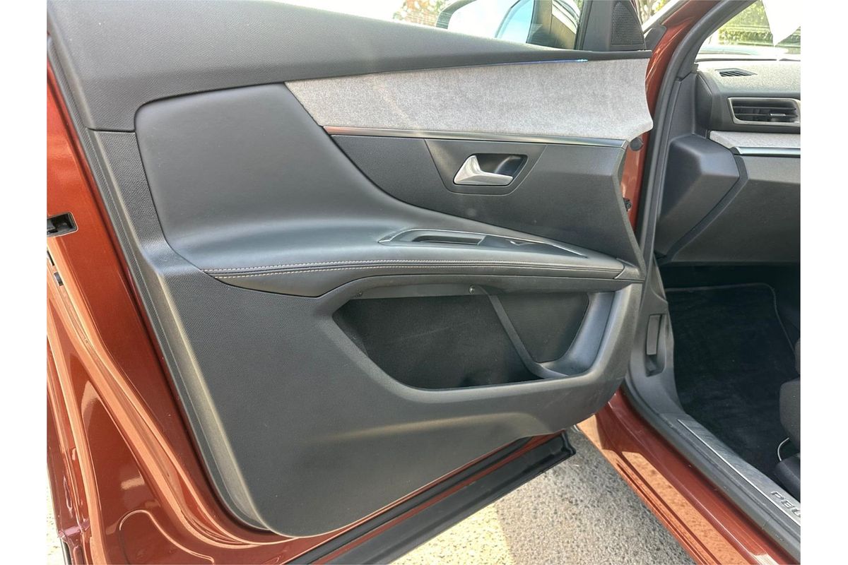 2017 Peugeot 3008 GT P84