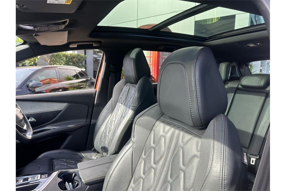 2017 Peugeot 3008 GT P84