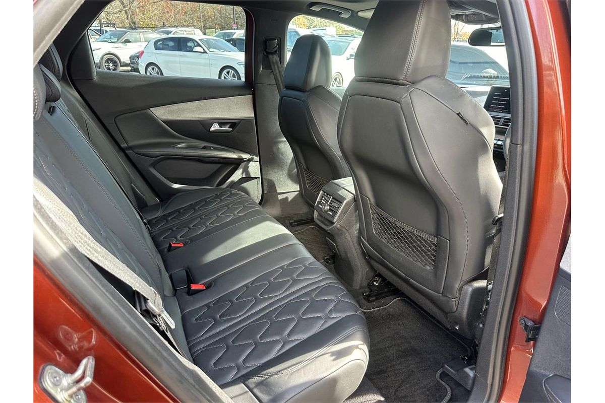 2017 Peugeot 3008 GT P84