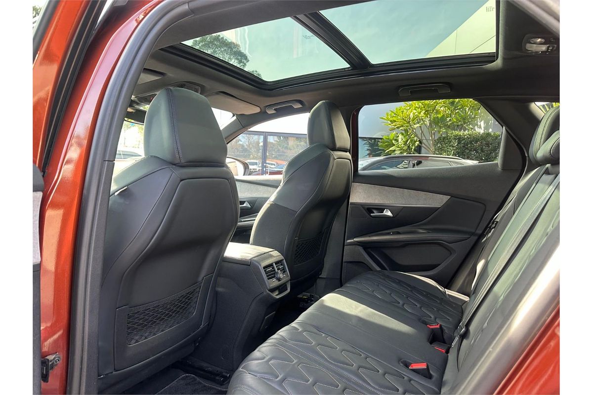 2017 Peugeot 3008 GT P84