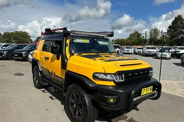 2011 Toyota FJ Cruiser GSJ15R