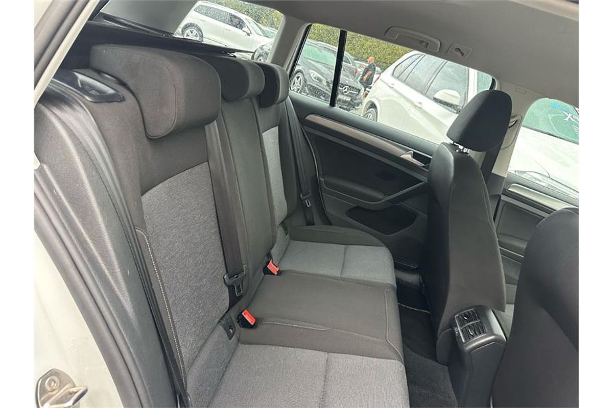 2016 Volkswagen Golf 92TSI Trendline 7