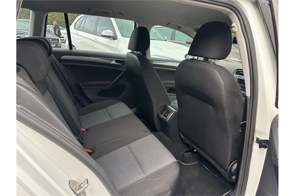 2016 Volkswagen Golf 92TSI Trendline 7