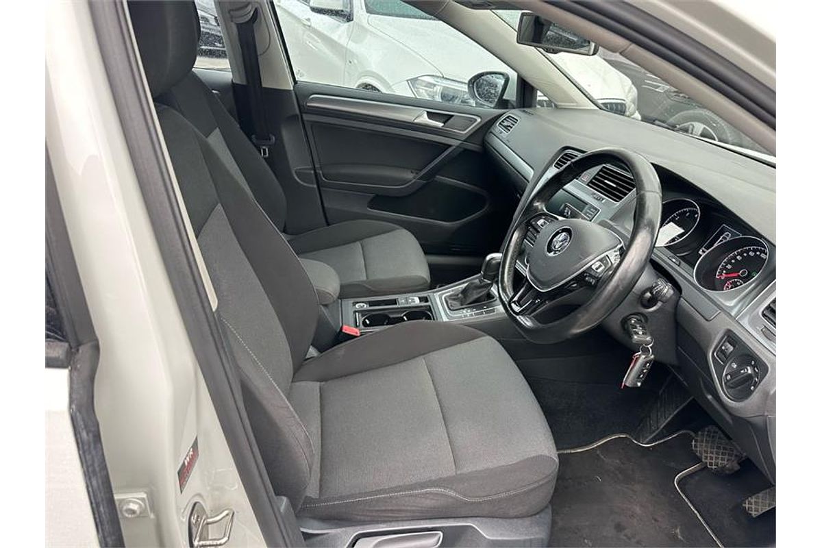 2016 Volkswagen Golf 92TSI Trendline 7