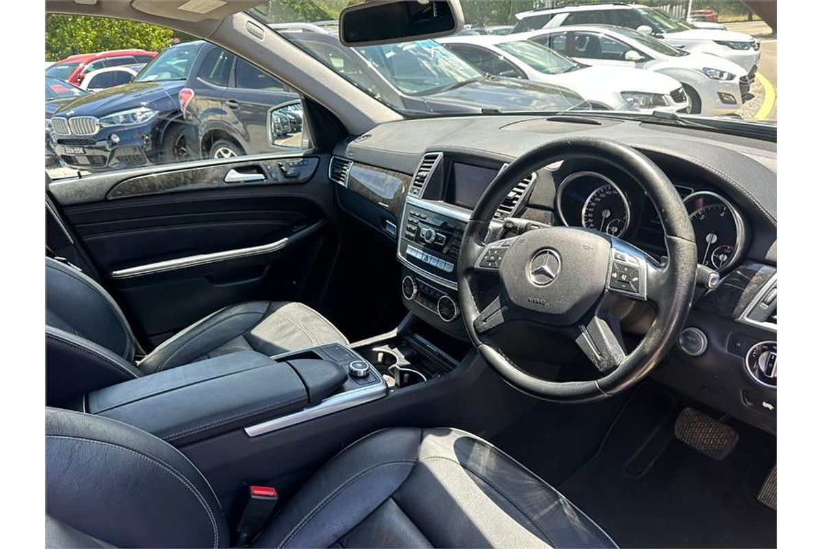 2012 Mercedes-Benz M-Class ML350 BlueTEC W166