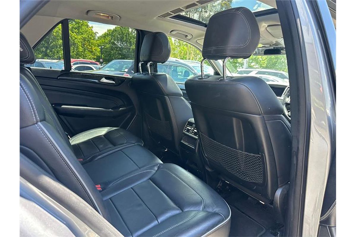 2012 Mercedes-Benz M-Class ML350 BlueTEC W166