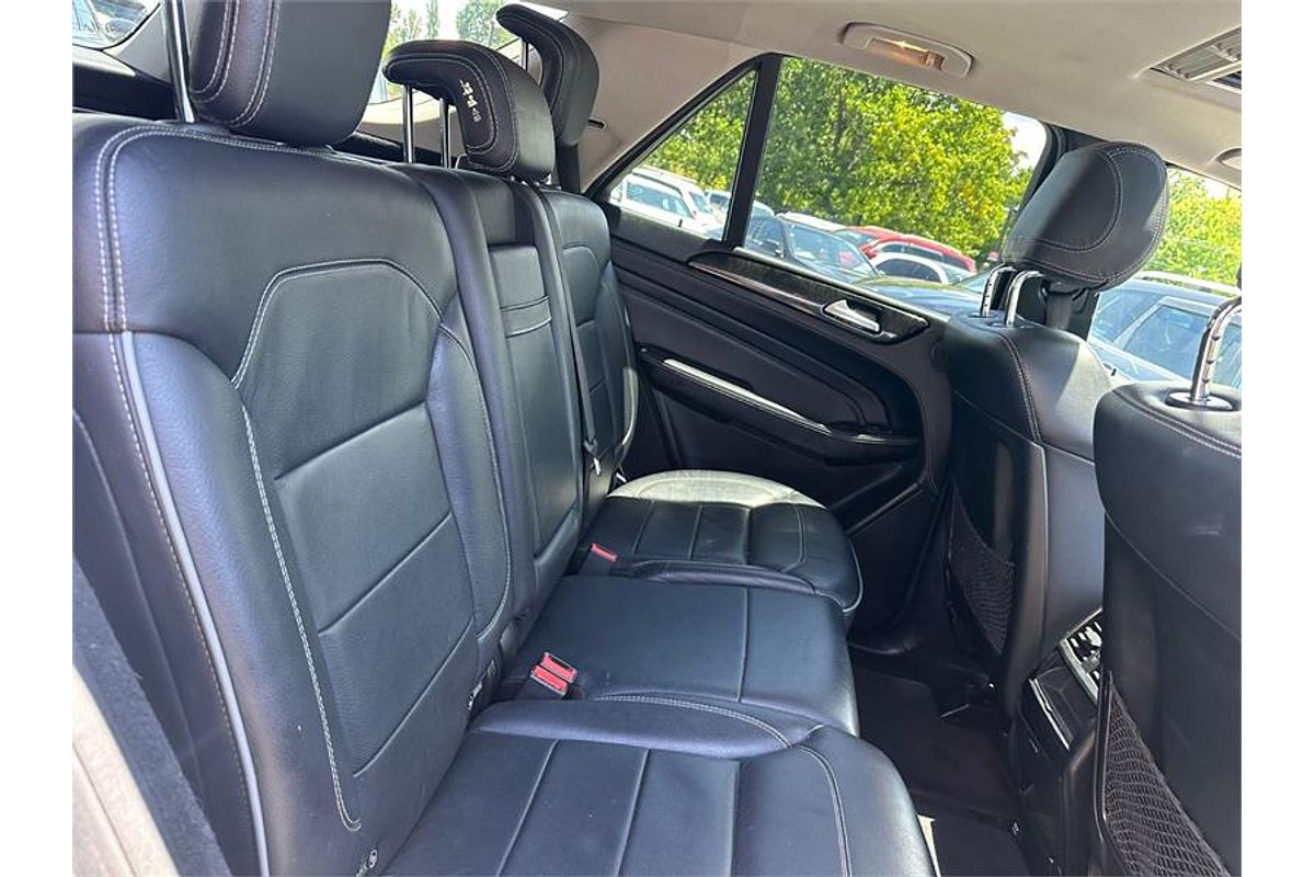 2012 Mercedes-Benz M-Class ML350 BlueTEC W166