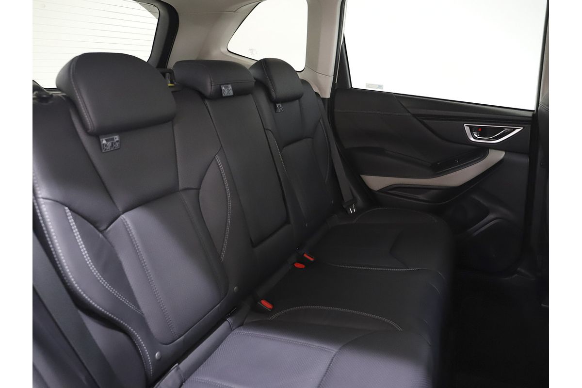 2022 Subaru Forester 2.5i-S S5