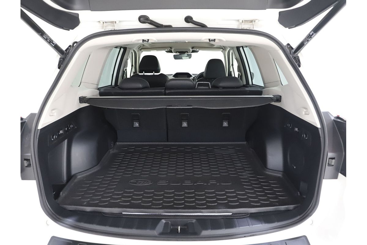 2022 Subaru Forester 2.5i-S S5