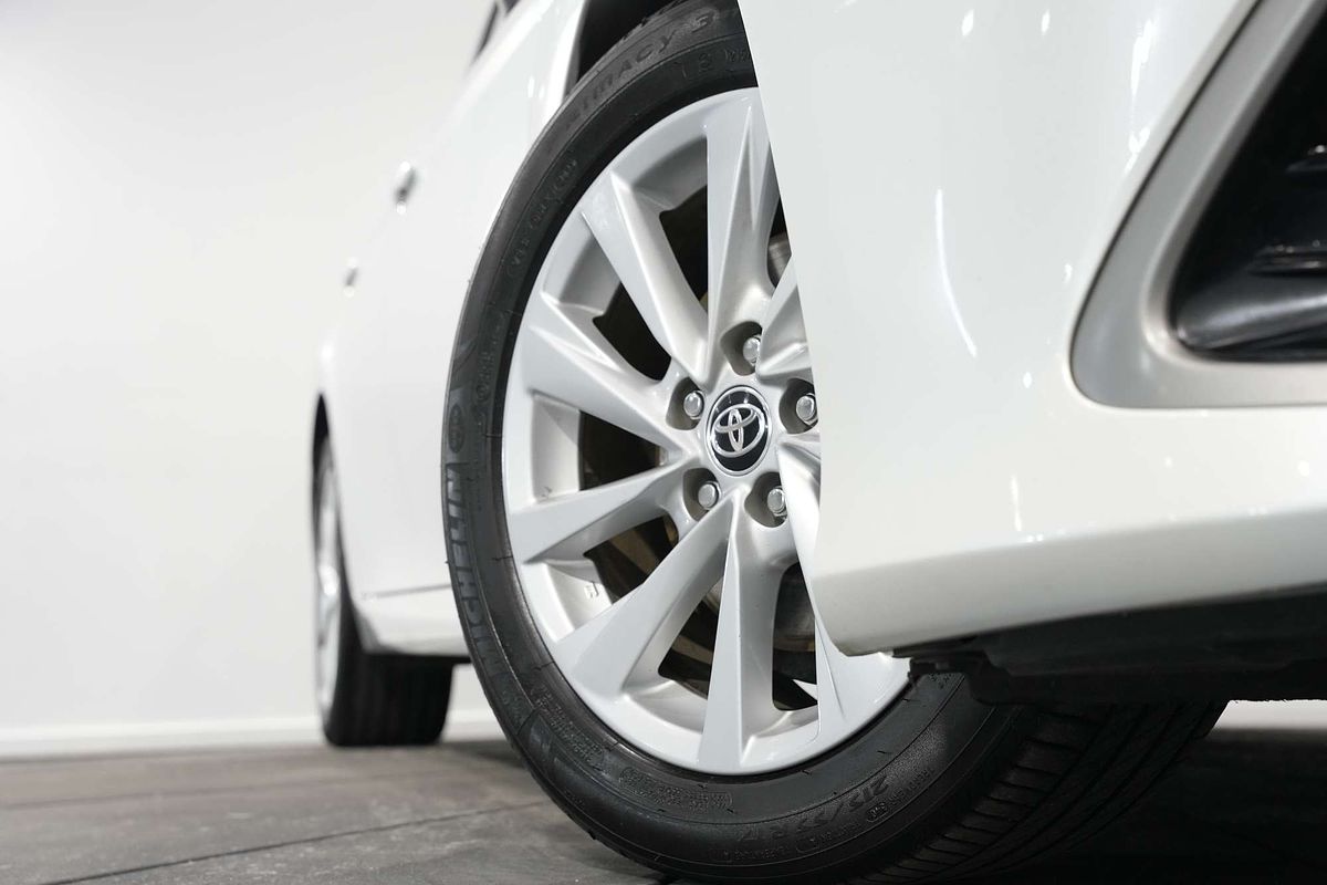 2021 Toyota Camry Ascent ASV70R