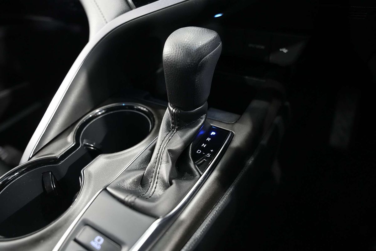 2021 Toyota Camry Ascent ASV70R