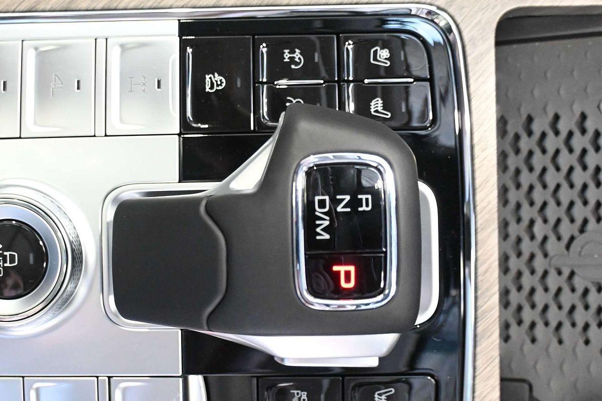 2025 GWM Tank 500 Ultra Hybrid P03