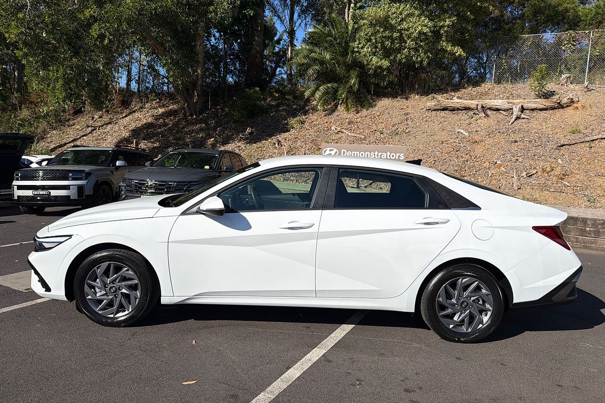 2025 Hyundai i30 Hybrid CN7.V2