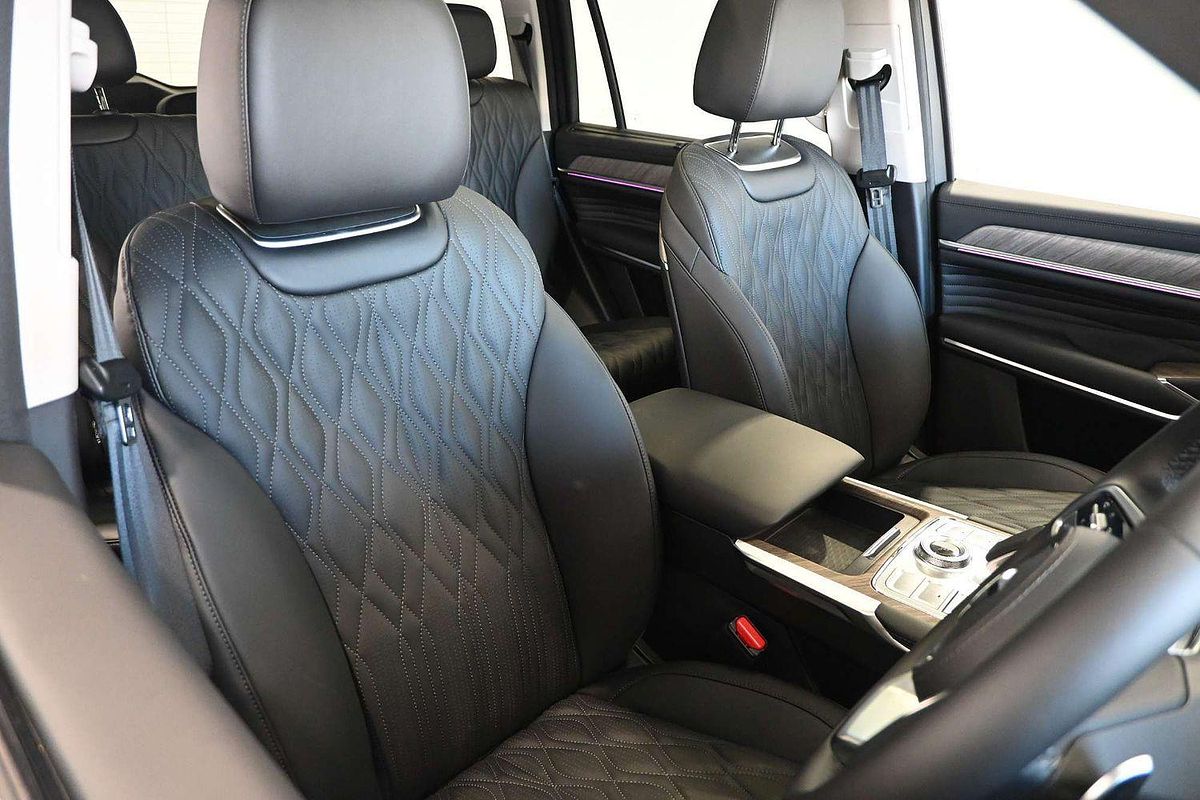 2025 GWM Tank 500 Ultra Hybrid P03