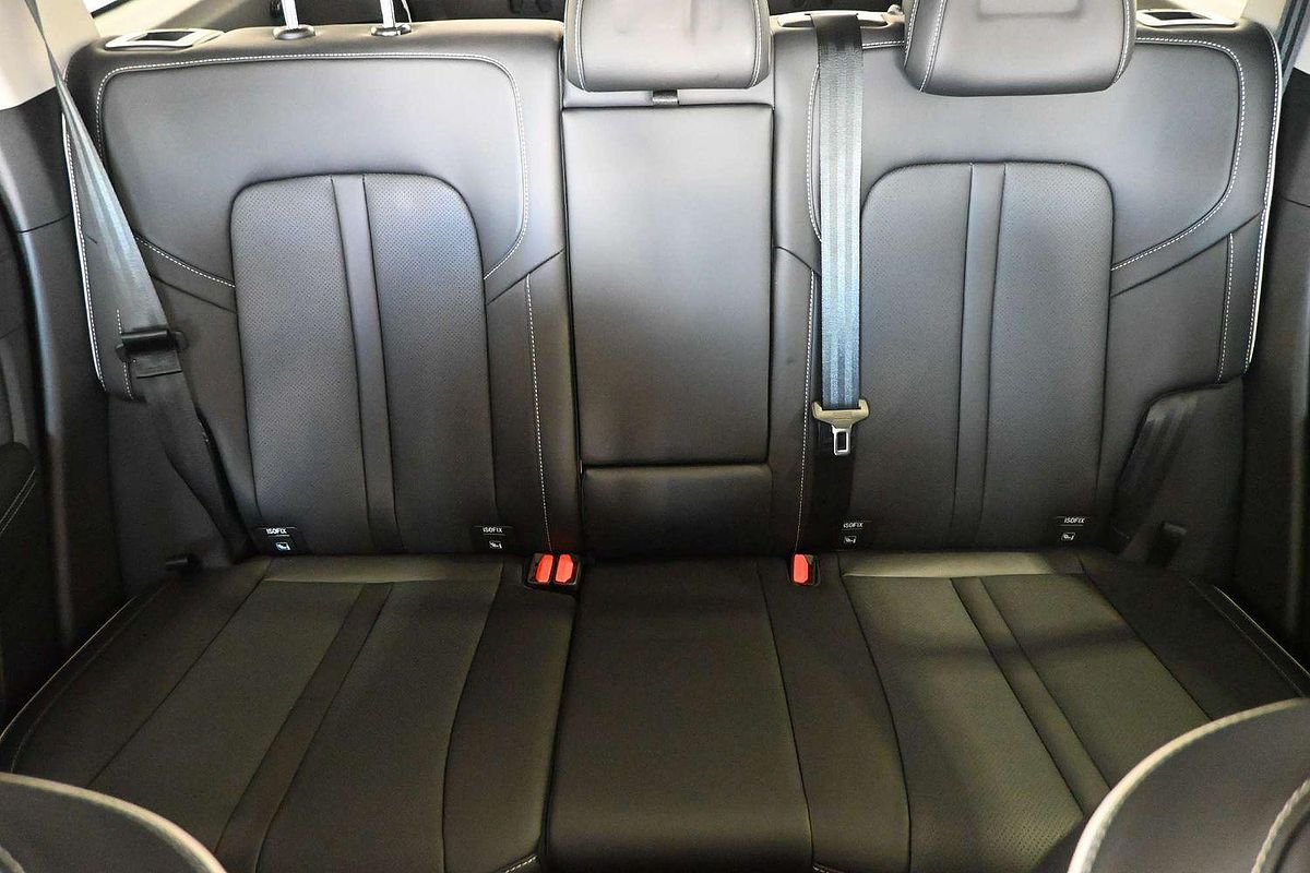 2025 GWM Tank 300 Ultra P01