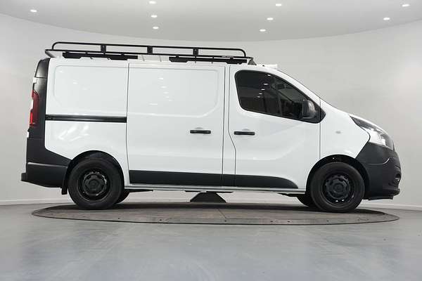 2021 Mitsubishi Express GLX SN SWB