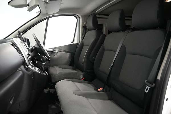 2021 Mitsubishi Express GLX SN SWB