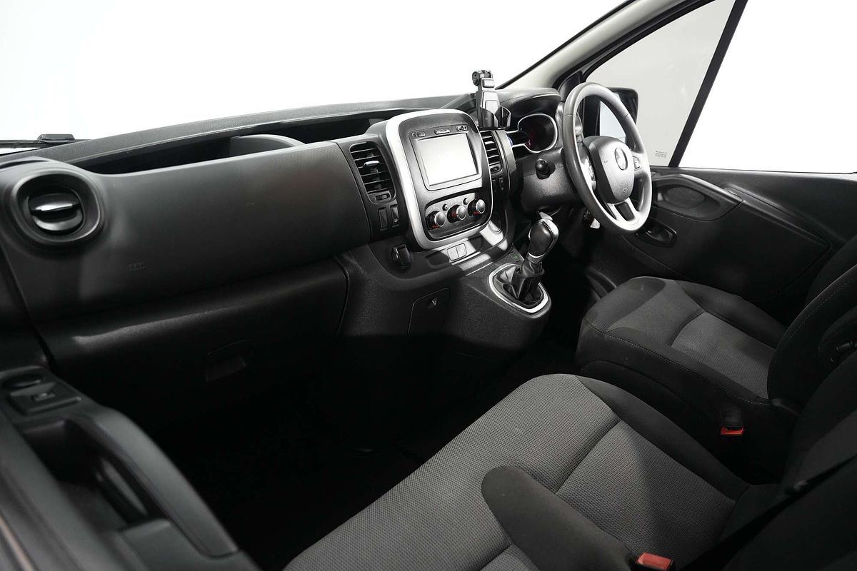 2021 Mitsubishi Express GLX SN SWB